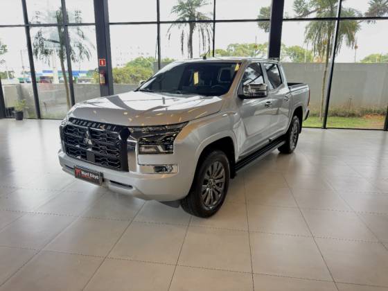 MITSUBISHI TRITON 2.4 BITURBO DIESEL CD HPE 4X4 AUTOMÁTICO MITSUBISHI TRITON 2.4 BITURBO DIESEL CD HPE 4X4 AUTOMÁTICO